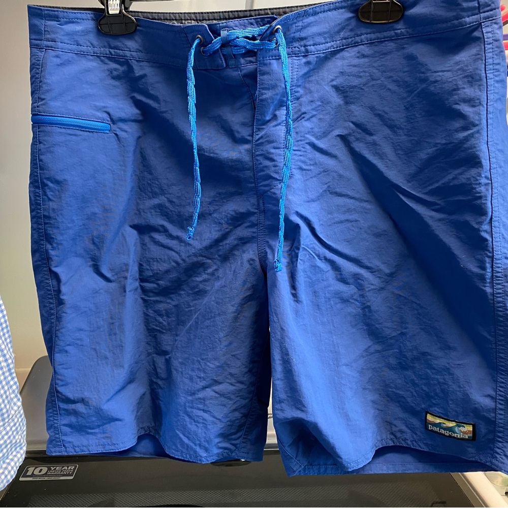 Patagonia men’s baggies. Waist 35.  Great condition. Blue.